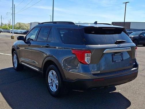 Magnetic 2020 Ford Explorer XLT