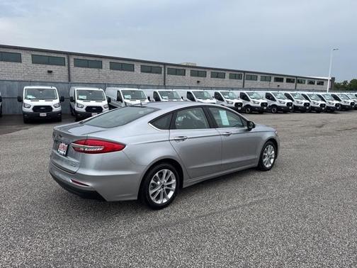 2020 Ford Fusion Hybrid SE