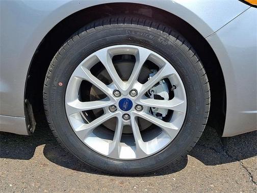 2020 Ford Fusion Hybrid SE