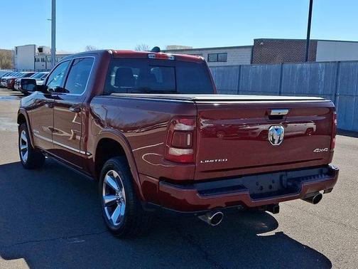 Delmonico Red Pearlcoat 2022 RAM 1500 Limited