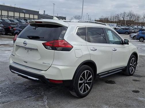 2017 Nissan Rogue SL
