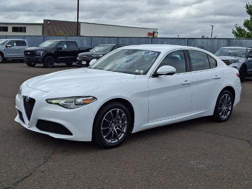 Alfa White 2020 Alfa Romeo Giulia Base