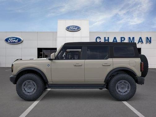 Desert Sand 2025 Ford Bronco Outer Banks