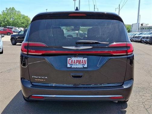 2023 Chrysler Pacifica Touring-L