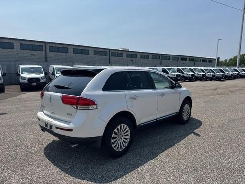 2014 Lincoln MKX Base