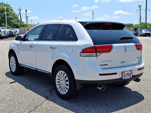 2014 Lincoln MKX Base