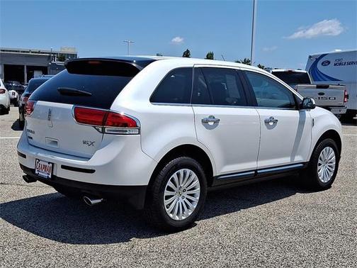 2014 Lincoln MKX Base