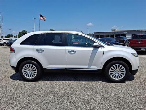 2014 Lincoln MKX Base