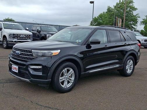 Black Metallic 2023 Ford Explorer XLT
