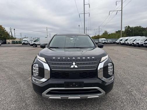 2024 Mitsubishi Outlander PHEV SE