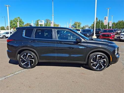 2024 Mitsubishi Outlander PHEV SE