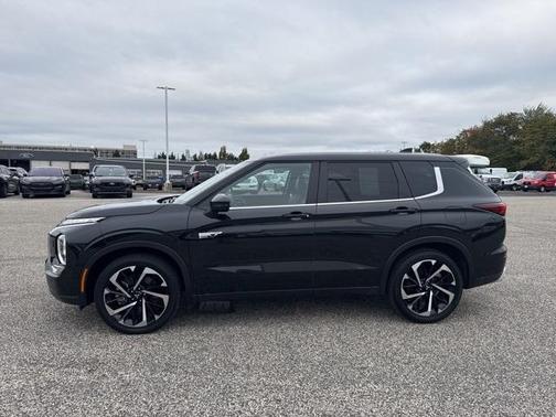 2024 Mitsubishi Outlander PHEV SE