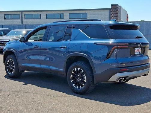 Lakeshore Blue Metallic 2025 Chevrolet Traverse Z71