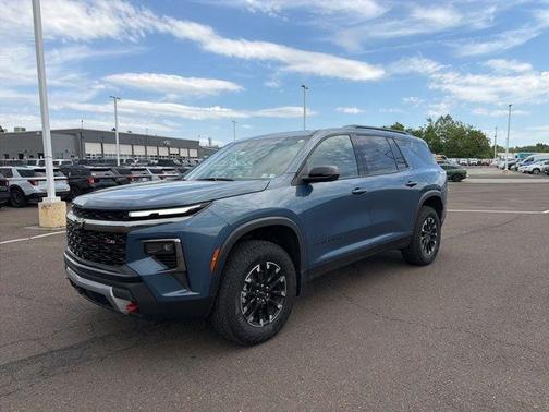 Lakeshore Blue Metallic 2025 Chevrolet Traverse Z71