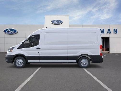 Oxford White 2026 Ford Transit-250 148 WB Medium Roof Cargo