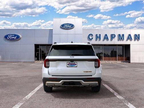 Star White 2027 Ford Explorer Tremor