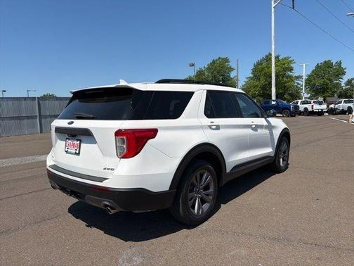 White Metallic 2023 Ford Explorer XLT
