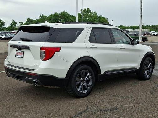White Metallic 2023 Ford Explorer XLT