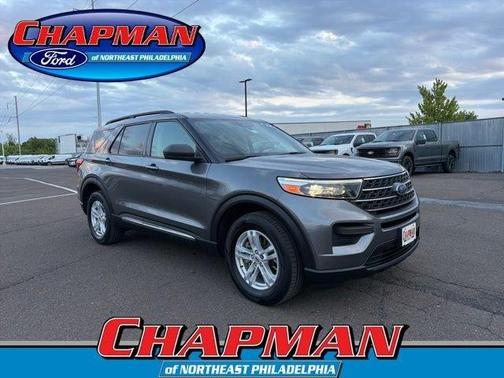 Gray Metallic 2023 Ford Explorer XLT