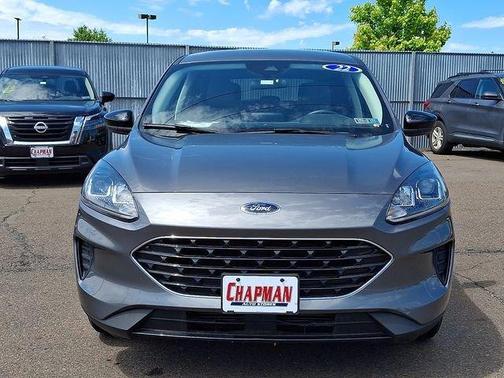Gray Metallic 2022 Ford Escape SE