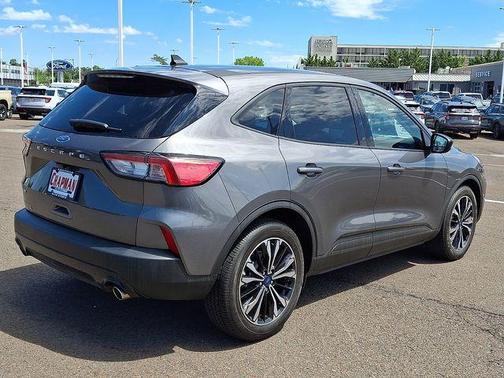 Gray Metallic 2022 Ford Escape SE