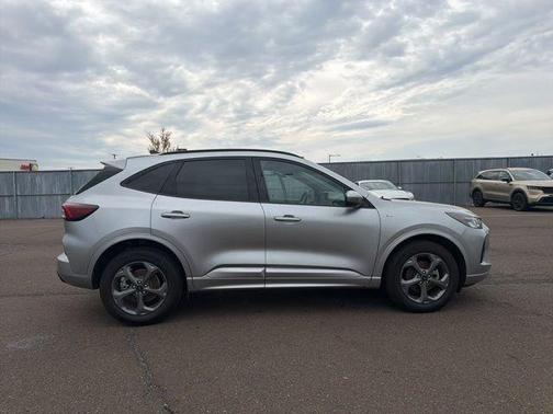 Silver Metallic 2023 Ford Escape ST-Line Select