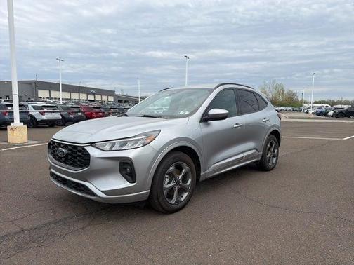 Silver Metallic 2023 Ford Escape ST-Line Select