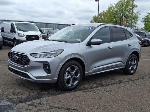 Silver Metallic 2023 Ford Escape ST-Line Select