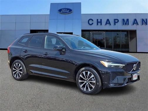 2023 Volvo XC60 B5 Plus Dark Theme