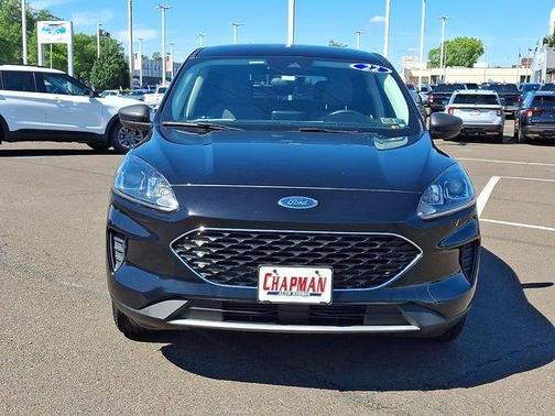 Black Metallic 2022 Ford Escape SE