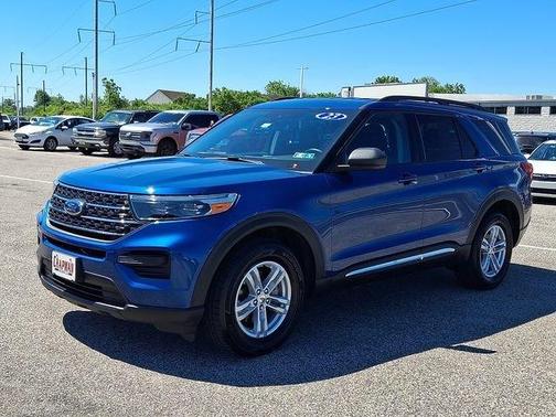 Blue Metallic 2023 Ford Explorer XLT