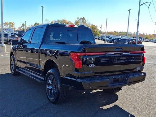 2025 Ford F-150 Lightning LARIAT