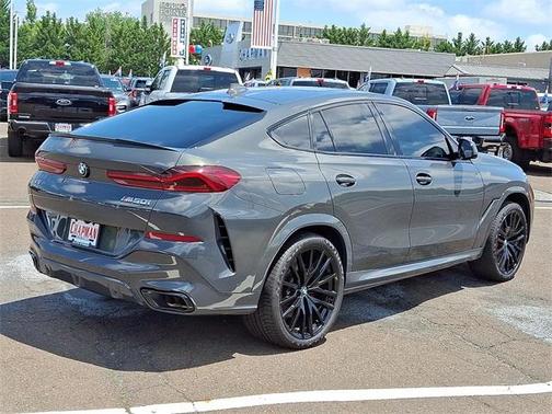 2022 BMW X6 M50i