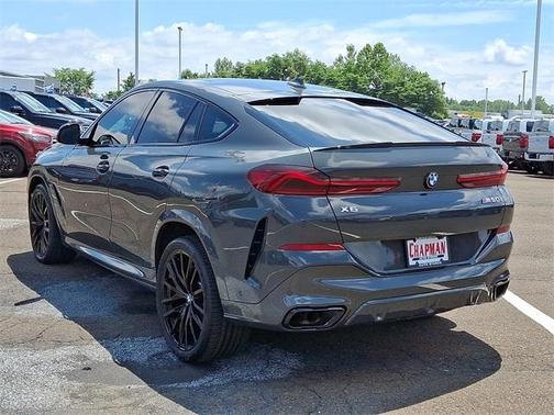 2022 BMW X6 M50i