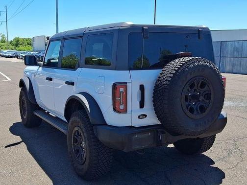 Oxford White 2024 Ford Bronco Wildtrak