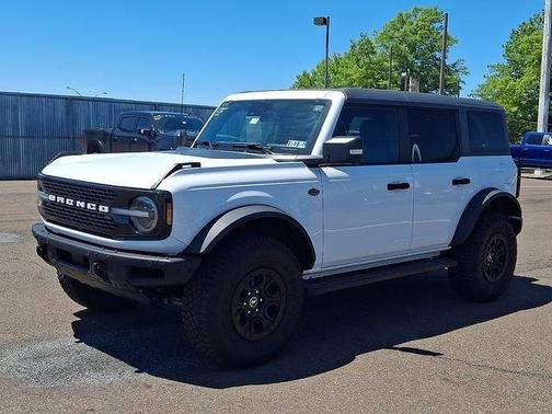 Oxford White 2024 Ford Bronco Wildtrak