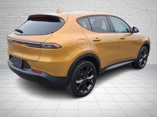 Gold 2023 Dodge Hornet GT Plus