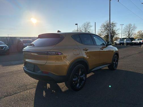 Gold 2023 Dodge Hornet GT Plus