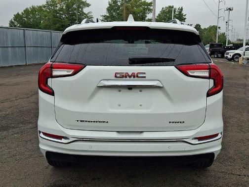 Summit White 2022 GMC Terrain Denali