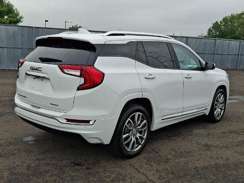 Summit White 2022 GMC Terrain Denali