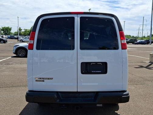 Summit White 2024 Chevrolet Express 3500 LS