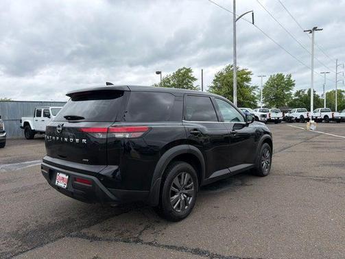 Black 2024 Nissan Pathfinder S