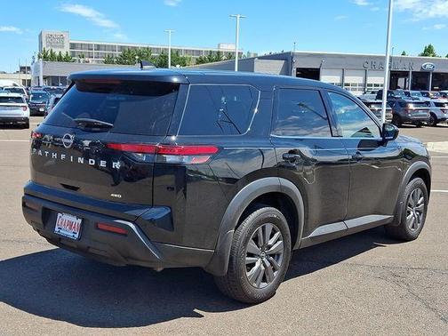 Black 2024 Nissan Pathfinder S