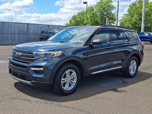 Blue Metallic 2023 Ford Explorer XLT