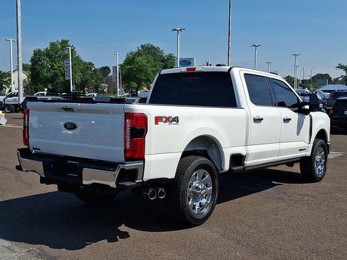 White Metallic 2024 Ford F-250 Lariat