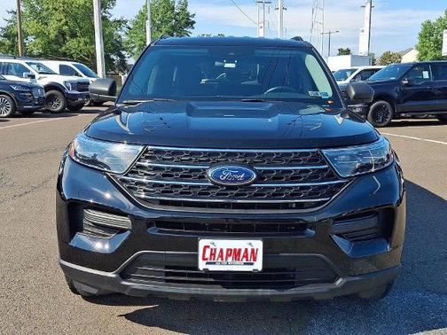 Black Metallic 2022 Ford Explorer XLT