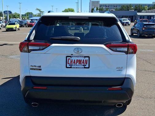 Ice 2023 Toyota RAV4 XLE