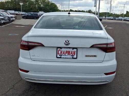 Pure White 2019 Volkswagen Jetta 1.4T S