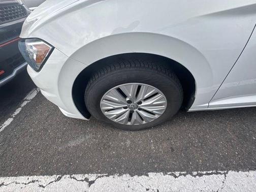 Pure White 2019 Volkswagen Jetta 1.4T S