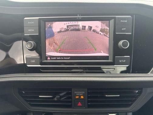 Pure White 2019 Volkswagen Jetta 1.4T S